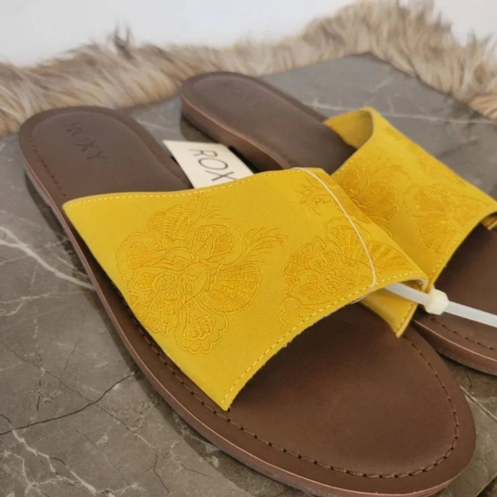 Roxy Sandals - Picture 2 of 5
